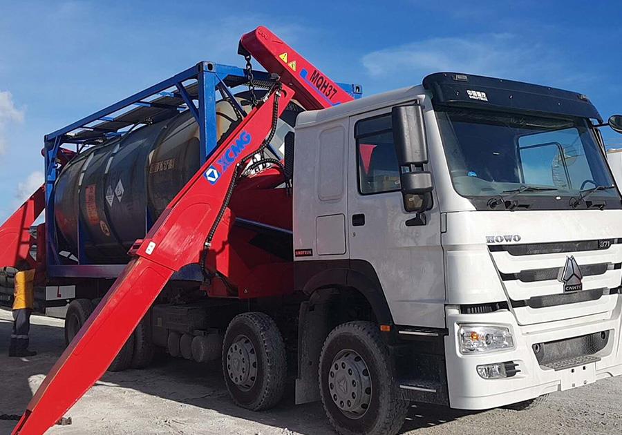 8x4 20FT container side loader