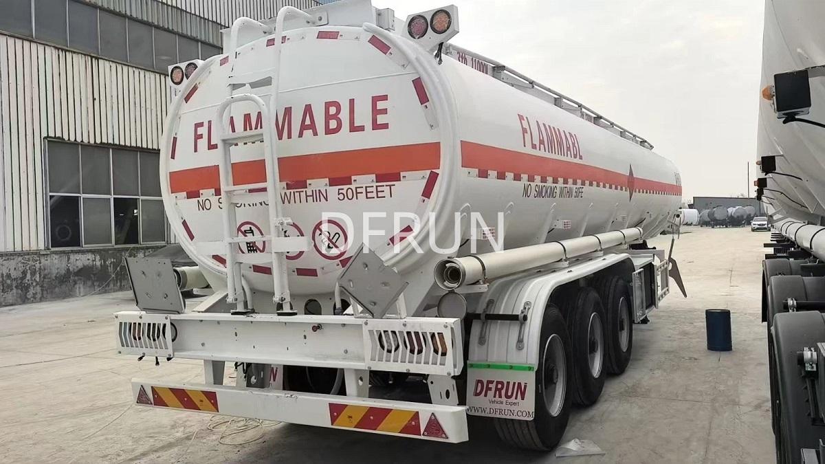 DFRUN 3 axles 34m³ fuel tank trailer
