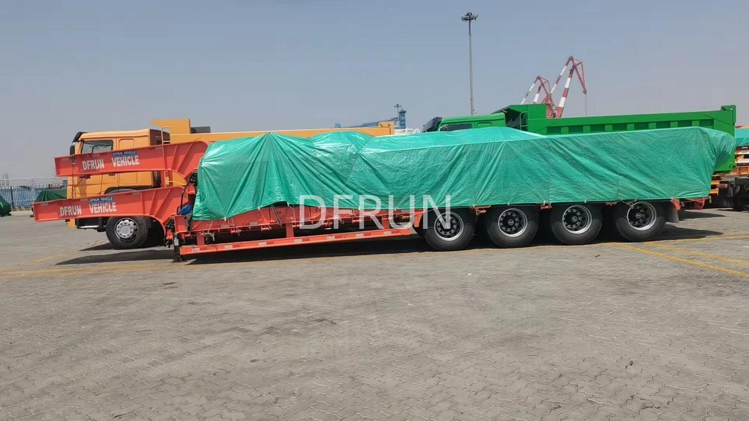 4 axles 80tons lowbed trailer (3).jpg
